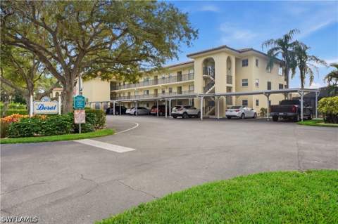 201 Quail Forest Blvd 103, Naples FL - photo 24 of 30