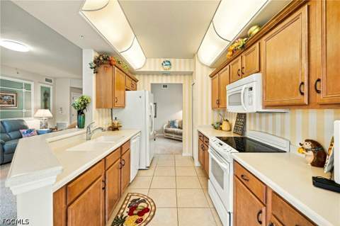 11601 Navarro Way 2107, Fort Myers FL - photo 11 of 36