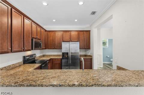 10140 Via Colomba Cir, Fort Myers FL - photo 11 of 25