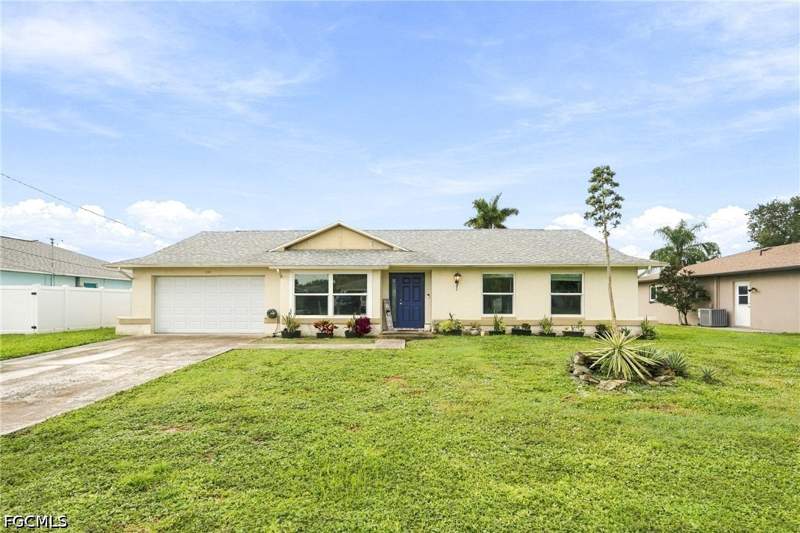 3 bedroom SingleFamilyResidence at 222 SW 44th St, Cape Coral, Cape Coral — photo 4