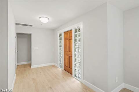 1309 Jambalana Ln, Fort Myers FL - photo 6 of 52