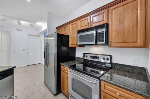 12955 Positano Cir 306, Naples FL - photo 12 of 50