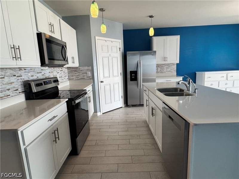 4 bedroom SingleFamilyResidence at 2430 NW 9th Ter, Cape Coral, Cape Coral — photo 5