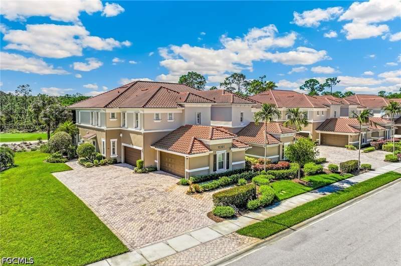 2 bedroom Condominium at 10361 Glastonbury Cir 101, Somerset, Fort Myers — photo 3