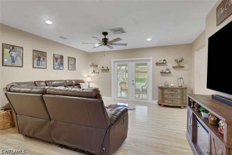 3 bedroom SingleFamilyResidence at 3358 Dorado Way, Poinciana Village, Naples — photo 5