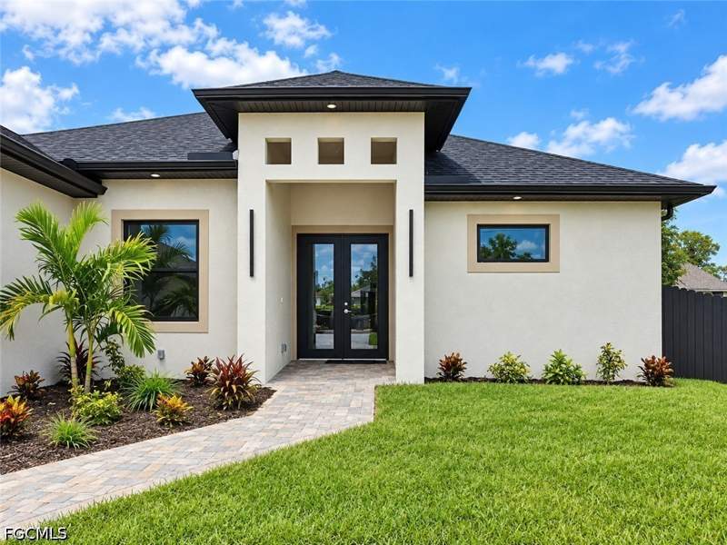 3 bedroom SingleFamilyResidence at 2127 NE 34th Ter, Cape Coral, Cape Coral — photo 3