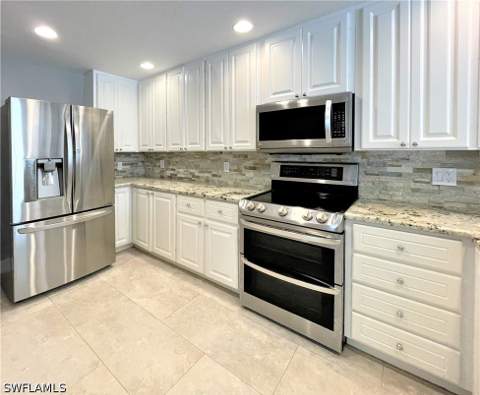 8090 Chianti Ln, Naples FL - photo 7 of 31