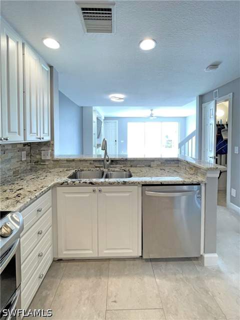 8090 Chianti Ln, Naples FL - photo 8 of 31