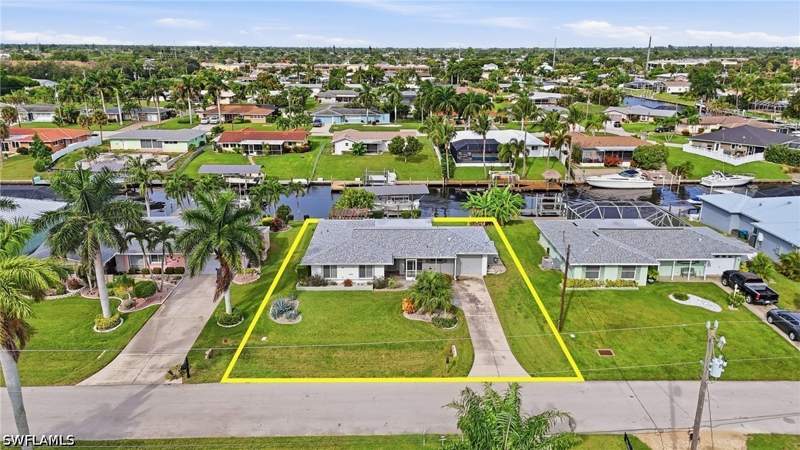 3 bedroom SingleFamilyResidence at 2816 SE 18th Ave, Cape Coral, Cape Coral — photo 3