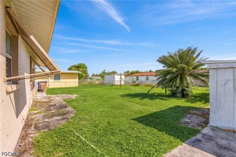2450 Aztec Dr, Fort Myers FL - photo 20 of 25