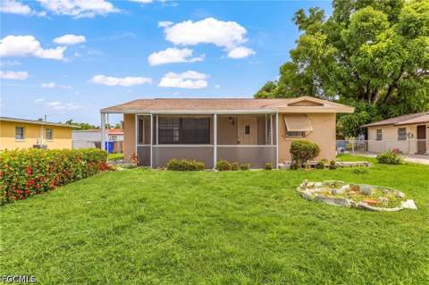 2450 Aztec Dr, Fort Myers FL - photo 22 of 25