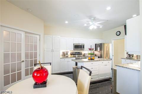 2820 SW 31st Ln, Cape Coral FL - photo 10 of 38