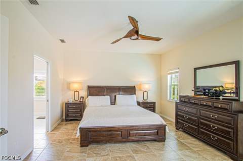 2820 SW 31st Ln, Cape Coral FL - photo 11 of 38