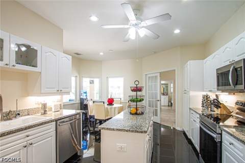 2820 SW 31st Ln, Cape Coral FL - photo 7 of 38