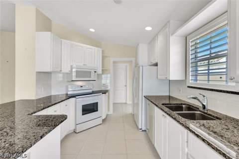 3312 Cayman Ln, Naples FL - photo 11 of 58