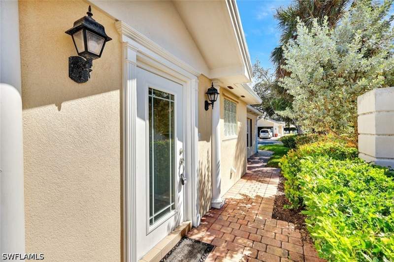 2 bedroom Attached at 3312 Cayman Ln, Island Walk, Naples — photo 5