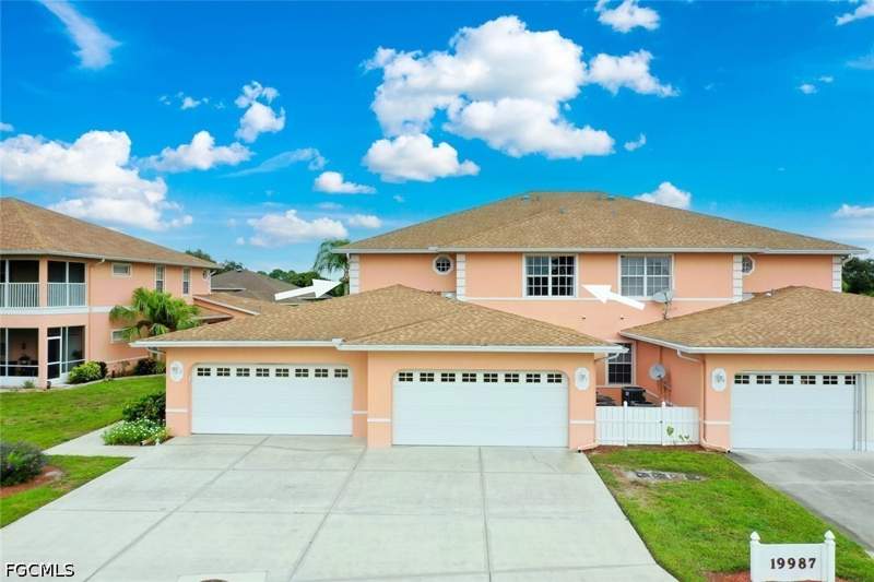 3 bedroom Condominium at 19987 Lake Vista Cir 18C, Kings Green, Lehigh Acres — photo 2