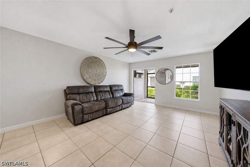 2 bedroom Townhouse at 9097 Gervais Cir 1808, The Vistas, Naples — photo 3