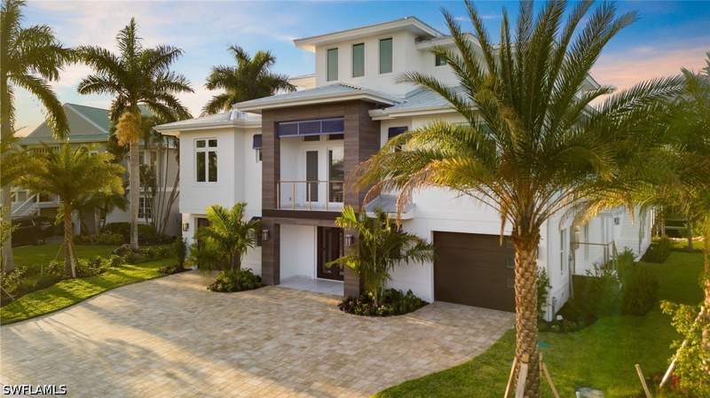 6 bedroom SingleFamilyResidence at 6091 Tidewater Island Cir, Tidewater Island, Fort Myers — photo 2