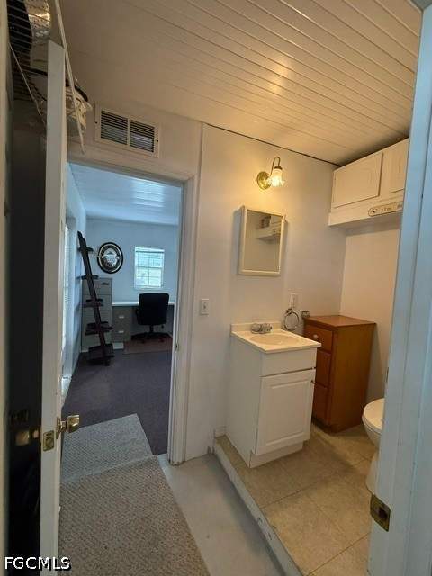 5558 Palm Beach Blvd 266, Fort Myers FL - photo 17 of 32