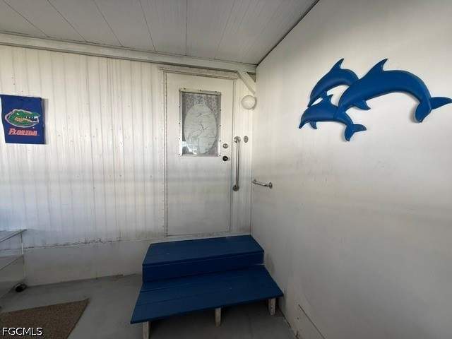 2 bedroom ManufacturedHome at 5558 Palm Beach Blvd 266, Sun-N-Fun Mobile Home Village, Fort Myers — photo 3