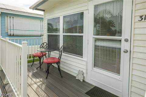 310 Fountain View Blvd, North Fort Myers FL - photo 7 of 37