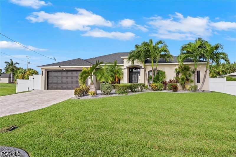 4 bedroom SingleFamilyResidence at 4626 SW 17th Pl, Cape Coral, Cape Coral — photo 1