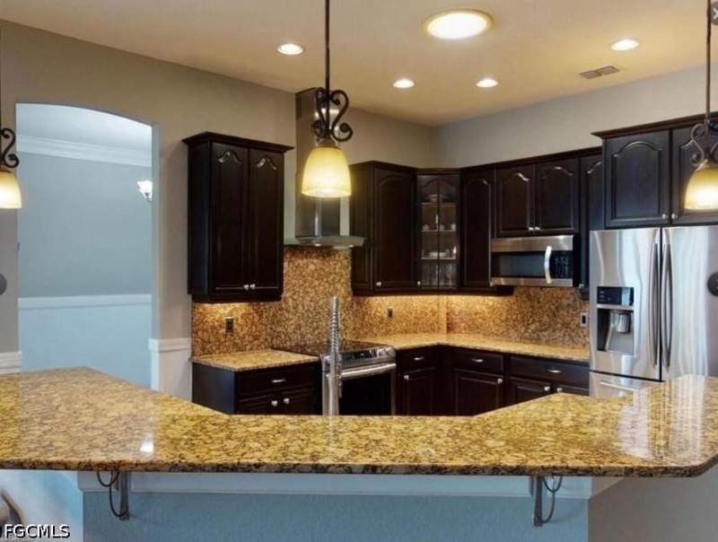 4 bedroom SingleFamilyResidence at 4626 SW 17th Pl, Cape Coral, Cape Coral — photo 5