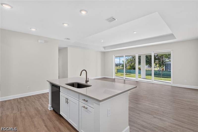 4 bedroom SingleFamilyResidence at 24 NW 30th Ter, Cape Coral, Cape Coral — photo 4