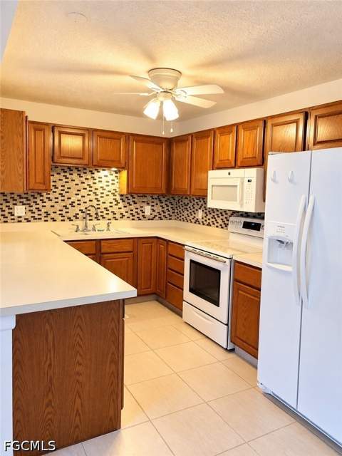 1304 S Brandywine Cir 3, Fort Myers FL - photo 7 of 23