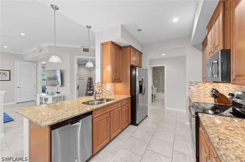 28063 Sosta Ln 1, Bonita Springs FL - photo 11 of 33