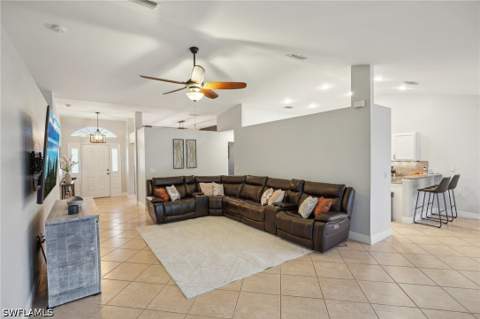 3717 Agualinda Blvd, Cape Coral FL - photo 6 of 40