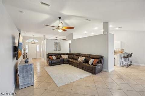 3717 Agualinda Blvd, Cape Coral FL - photo 9 of 40