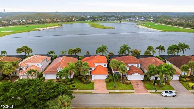 3 bedroom SingleFamilyResidence at 9279 Independence Way, Willow Bend, Fort Myers — photo 2