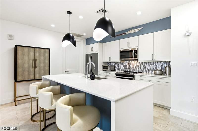 2 bedroom Condominium at 1111 Central Ave 401, Eleven Eleven Central, Naples — photo 3