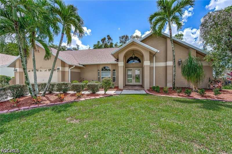 3 bedroom SingleFamilyResidence at 6975 Highland Park Cir, Highland Pines Estates, Fort Myers — photo 1