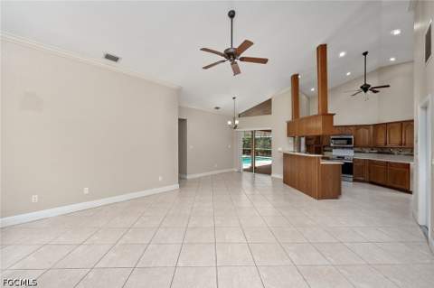 6975 Highland Park Cir, Fort Myers FL - photo 10 of 25