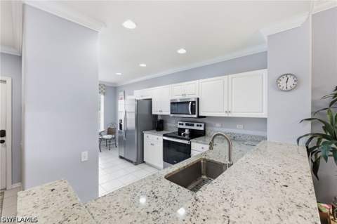 8239 Parkstone Pl 304, Naples FL - photo 11 of 45