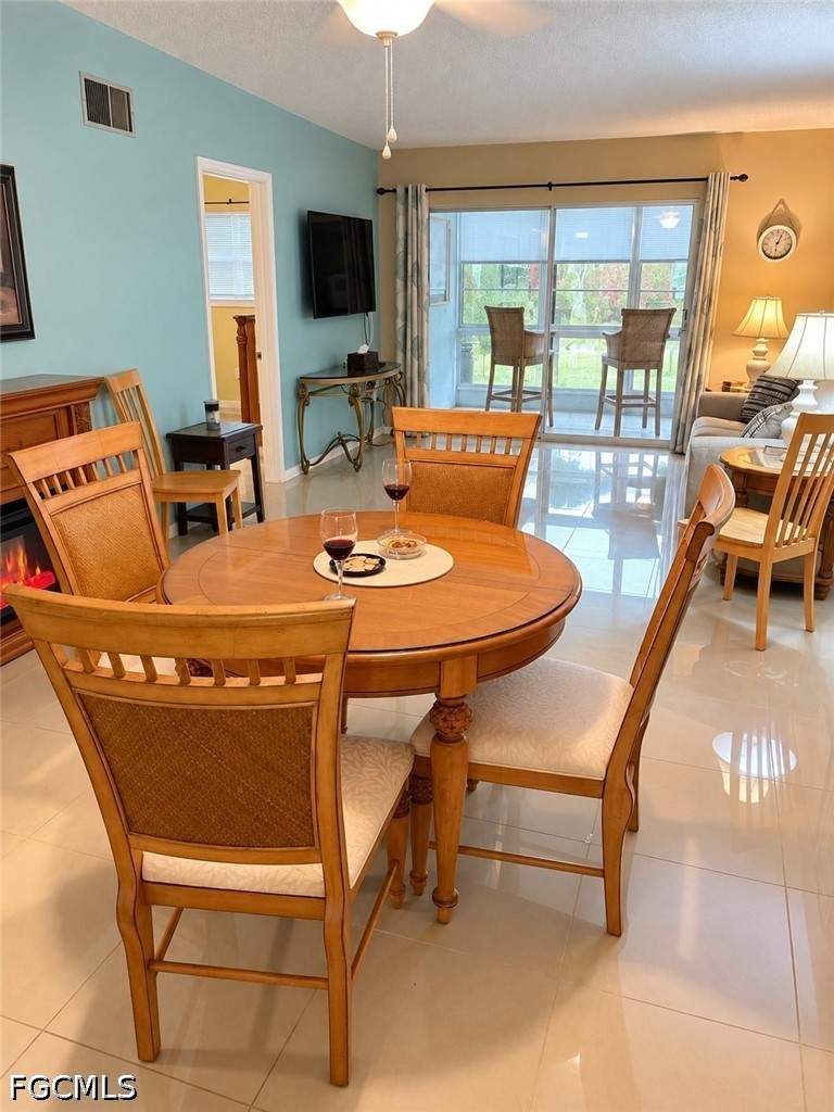 2 bedroom Condominium at 8730 Rose Ct 2, Cypress Lakes Manor South, Fort Myers — photo 2