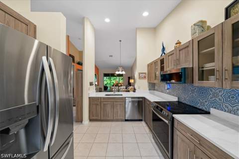 5485 Whitten Dr, Naples FL - photo 11 of 27