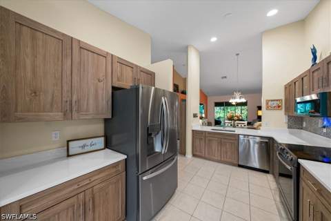 5485 Whitten Dr, Naples FL - photo 12 of 27