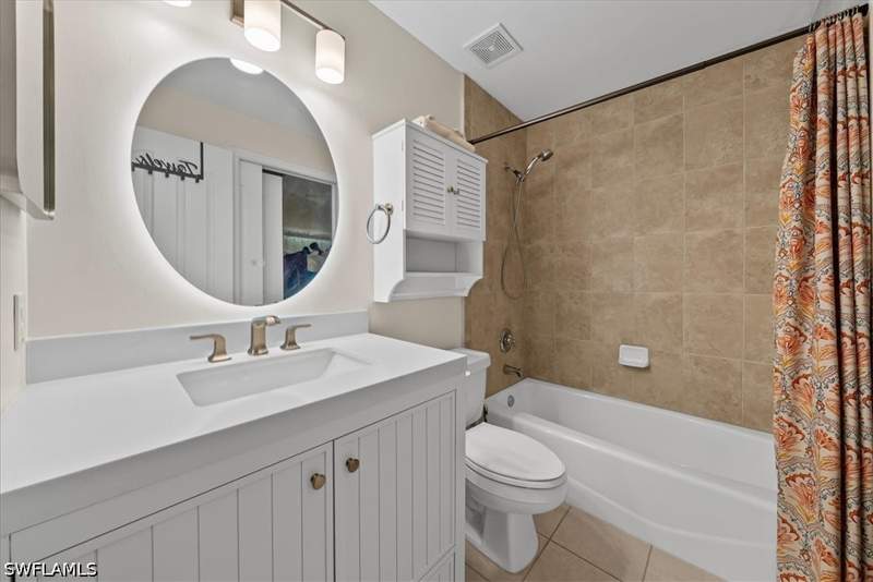 3 bedroom Attached at 5485 Whitten Dr, Villas Of Whittenberg, Naples — photo 5