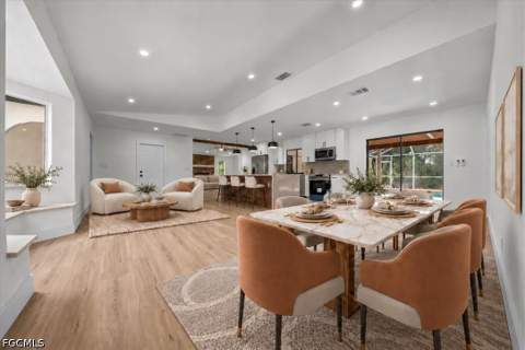 18682 Spruce Dr E, Fort Myers FL - photo 10 of 41