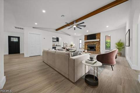 18682 Spruce Dr E, Fort Myers FL - photo 12 of 41