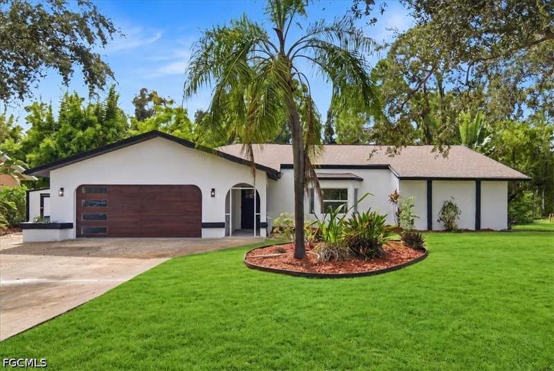4 bedroom SingleFamilyResidence at 18682 Spruce Dr E, San Carlos Park, Fort Myers — photo 2