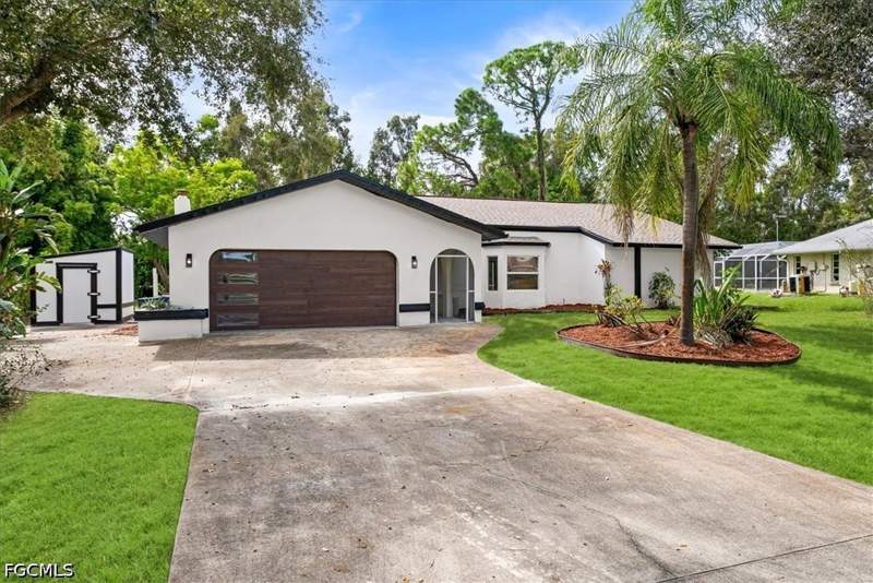 4 bedroom SingleFamilyResidence at 18682 Spruce Dr E, San Carlos Park, Fort Myers — photo 3