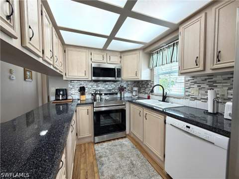 4580 Slash Pine Way E, Estero FL - photo 11 of 28