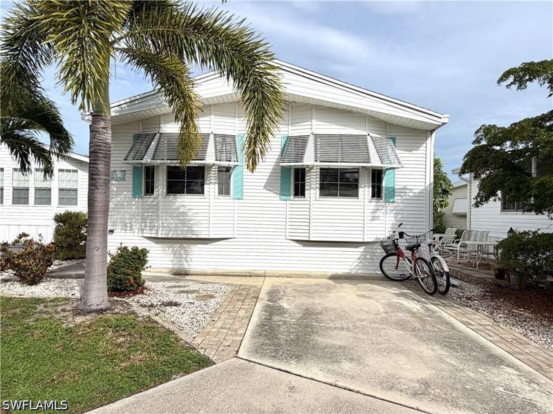 2 bedroom ManufacturedHome at 4580 Slash Pine Way E, Riverwoods Plantation, Estero — photo 4