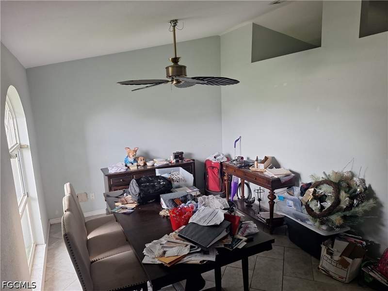 3 bedroom SingleFamilyResidence at 411 SE 30th St, Cape Coral, Cape Coral — photo 2