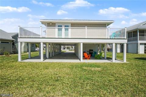 942 Prescott St, Fort Myers Beach FL - photo 12 of 33